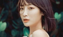 最新娱乐圈爆料女星,神秘女星神秘恋情曝光，真相令人咋舌！